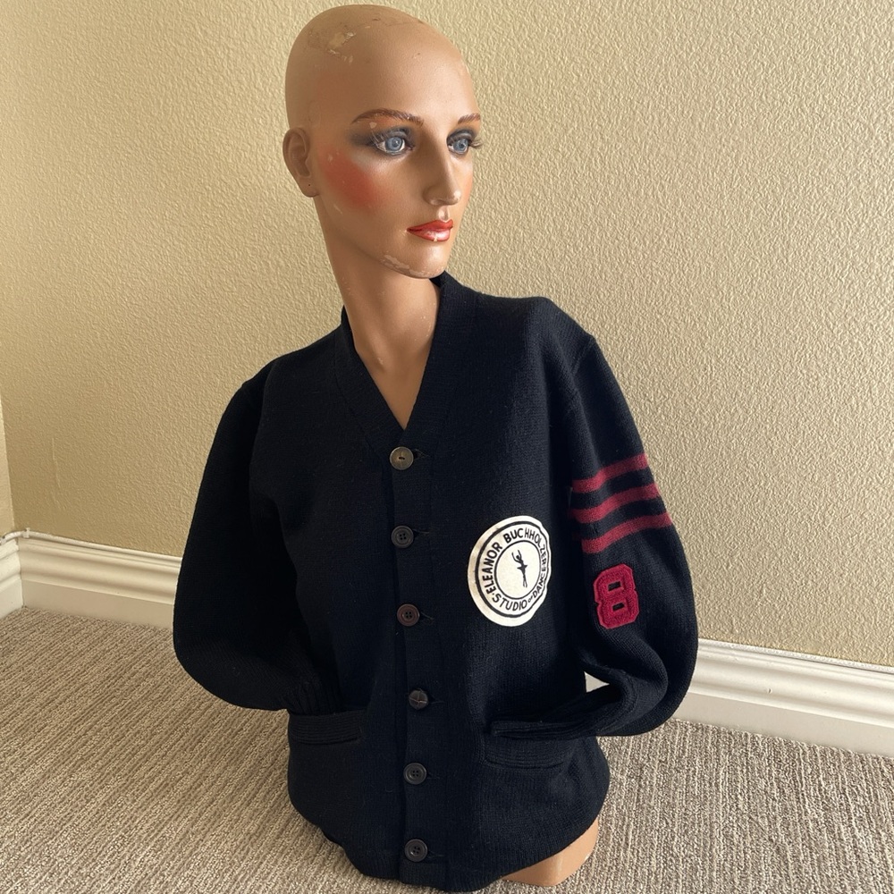 1950’s letterman cardigan〰️